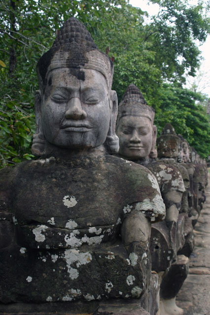 Bridge to Angkor Thom